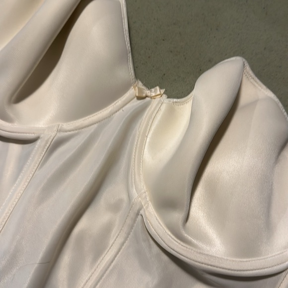 Corset White Shapewear - Picture 2 of 5